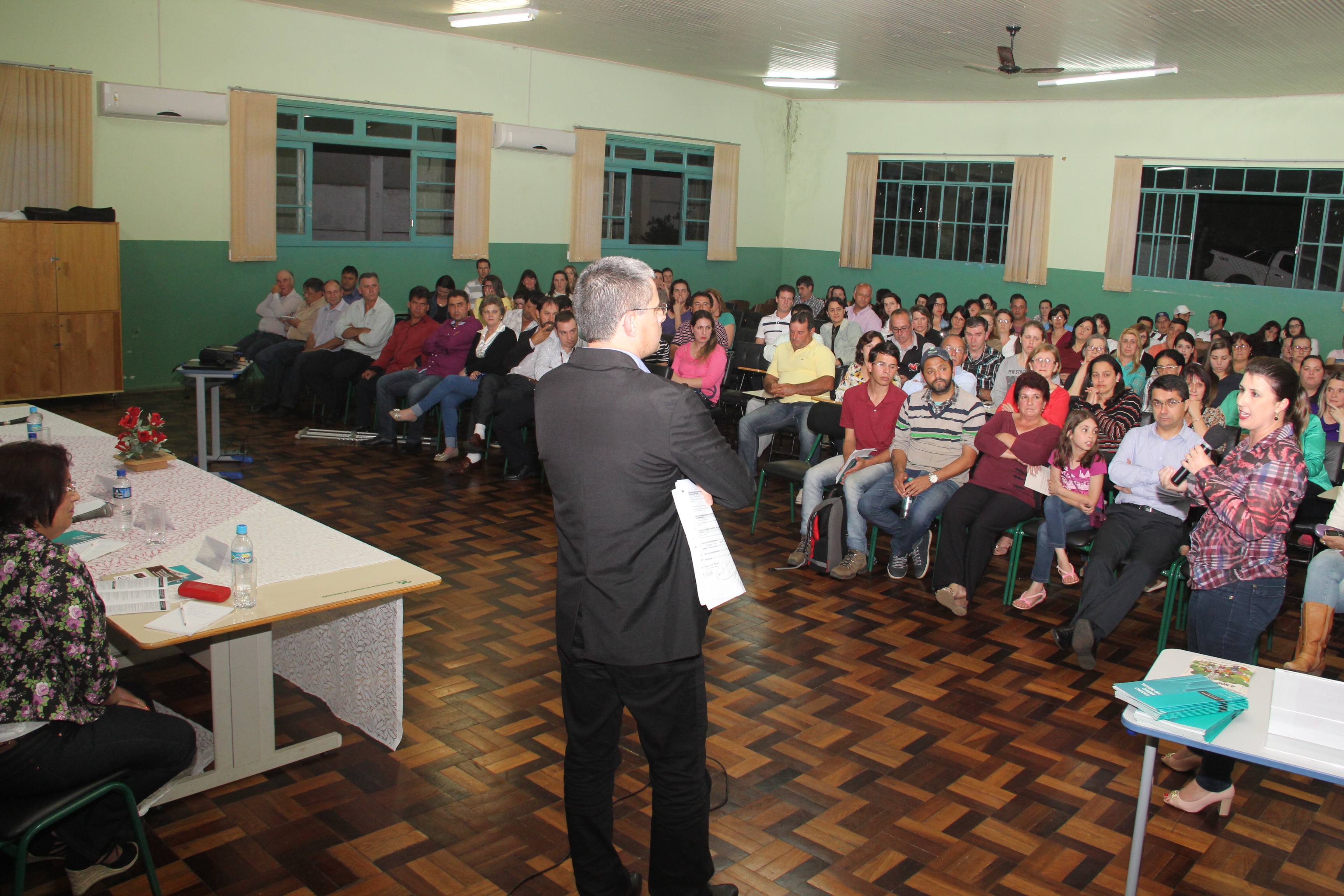 Comunidade de Anita Garibaldi participa de audiência pública do TCE/SC sobre a qualidade da educação no município